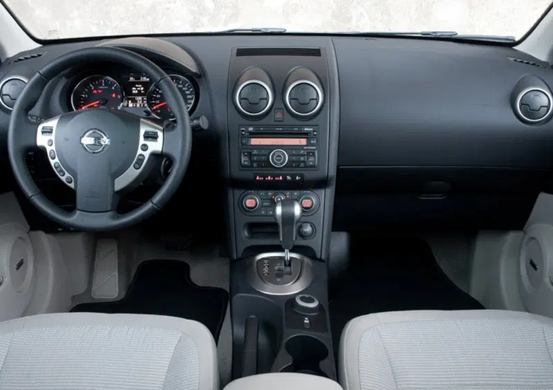 Nissan Qashqai+2 (2008-13) (7)