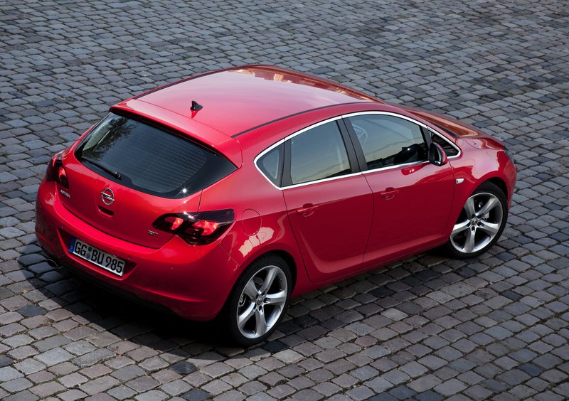 Opel Astra (2009-18) (7)