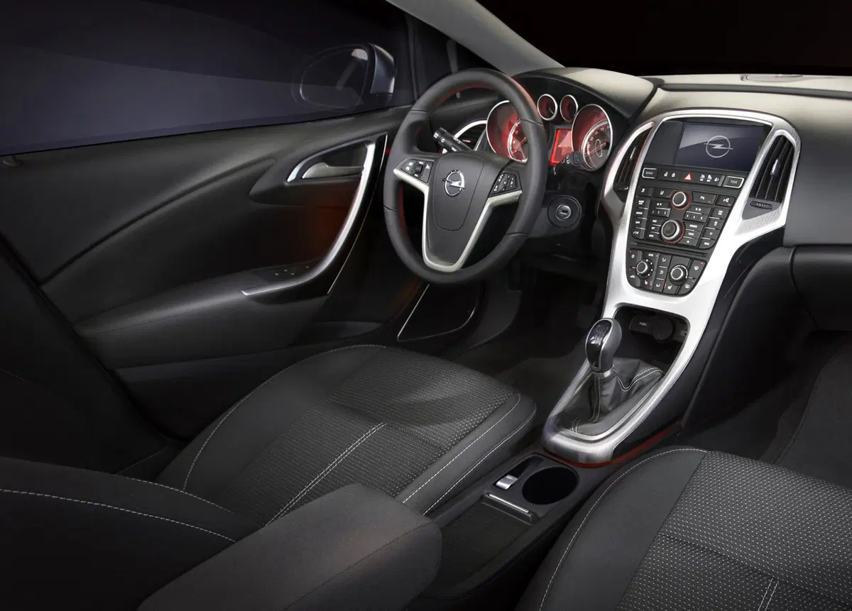 Opel Astra 2.0 BiTurbo CDTI 195CV S&S 5 porte (13)