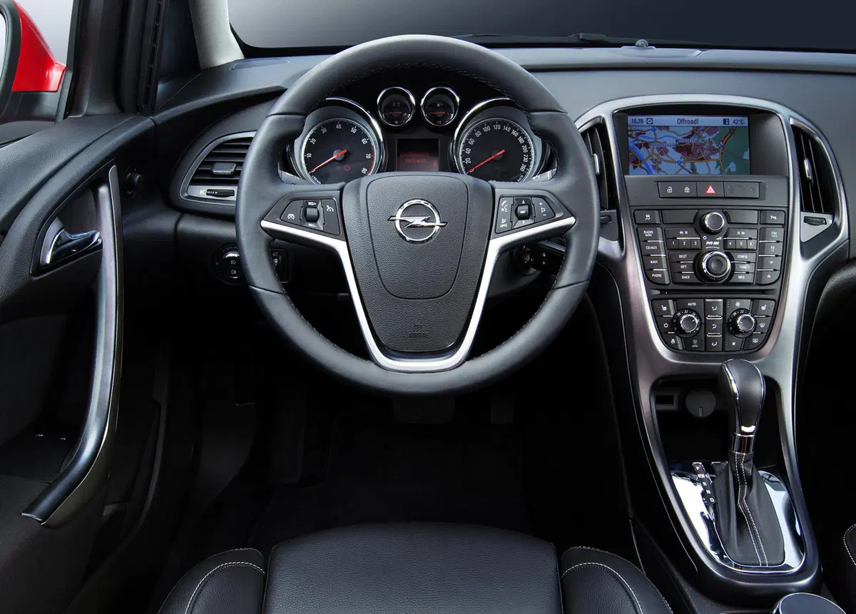 Opel Astra 2.0 BiTurbo CDTI 195CV S&S 5 porte (15)