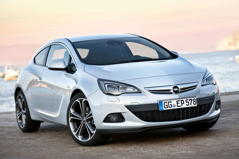 Opel Astra GTC 1.4 Turbo 140CV S&S 3 porte Innovation