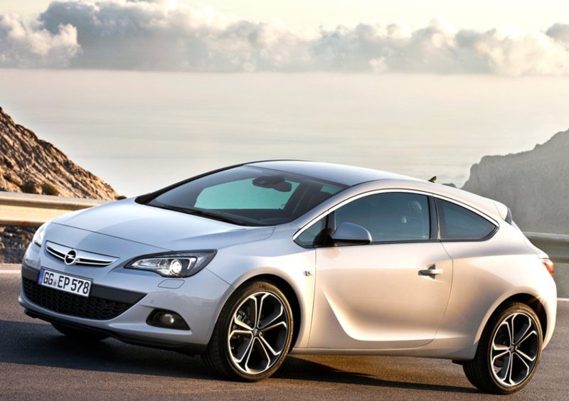Opel Astra GTC (2011-18) (4)