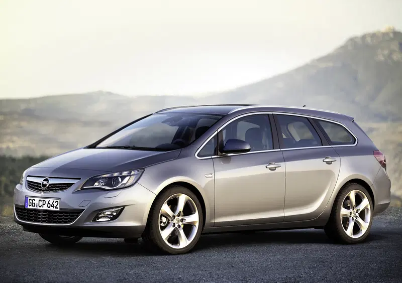 Opel Astra Station Wagon (2010-17) (2)