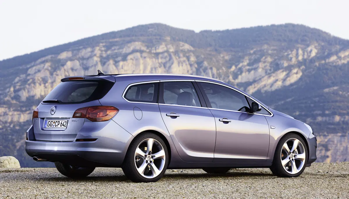 Opel Astra Station Wagon (2010-17) (3)