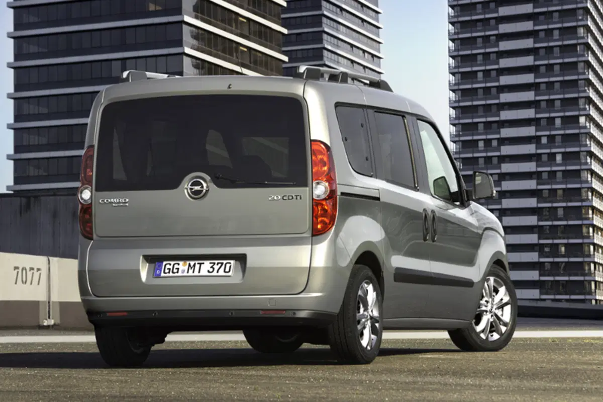 Opel Combo Tour (2012-18) (4)