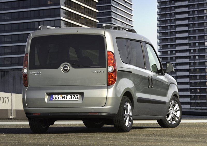 Opel Combo Tour (2012-18) (4)