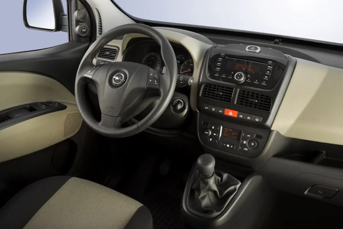 Opel Combo Tour (2012-18) (5)