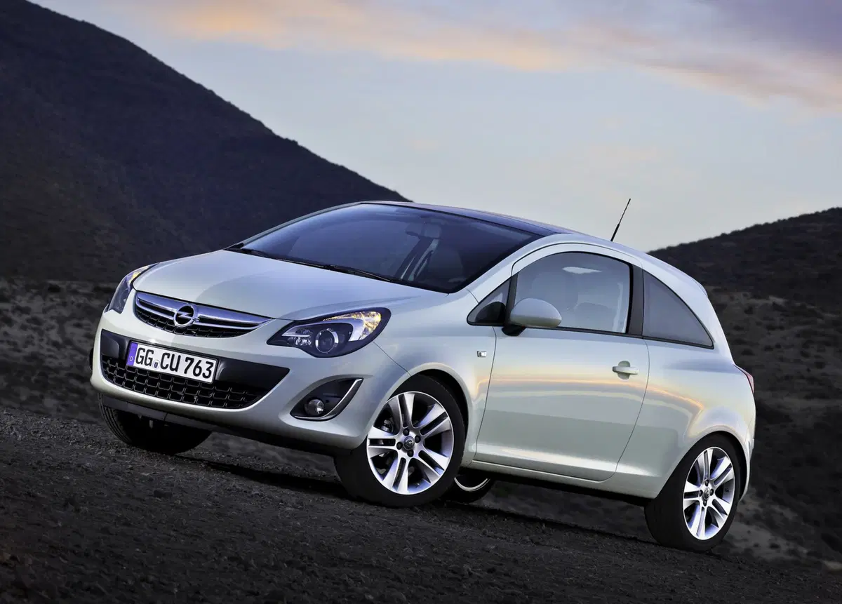 Opel Corsa (2006-15) (2)