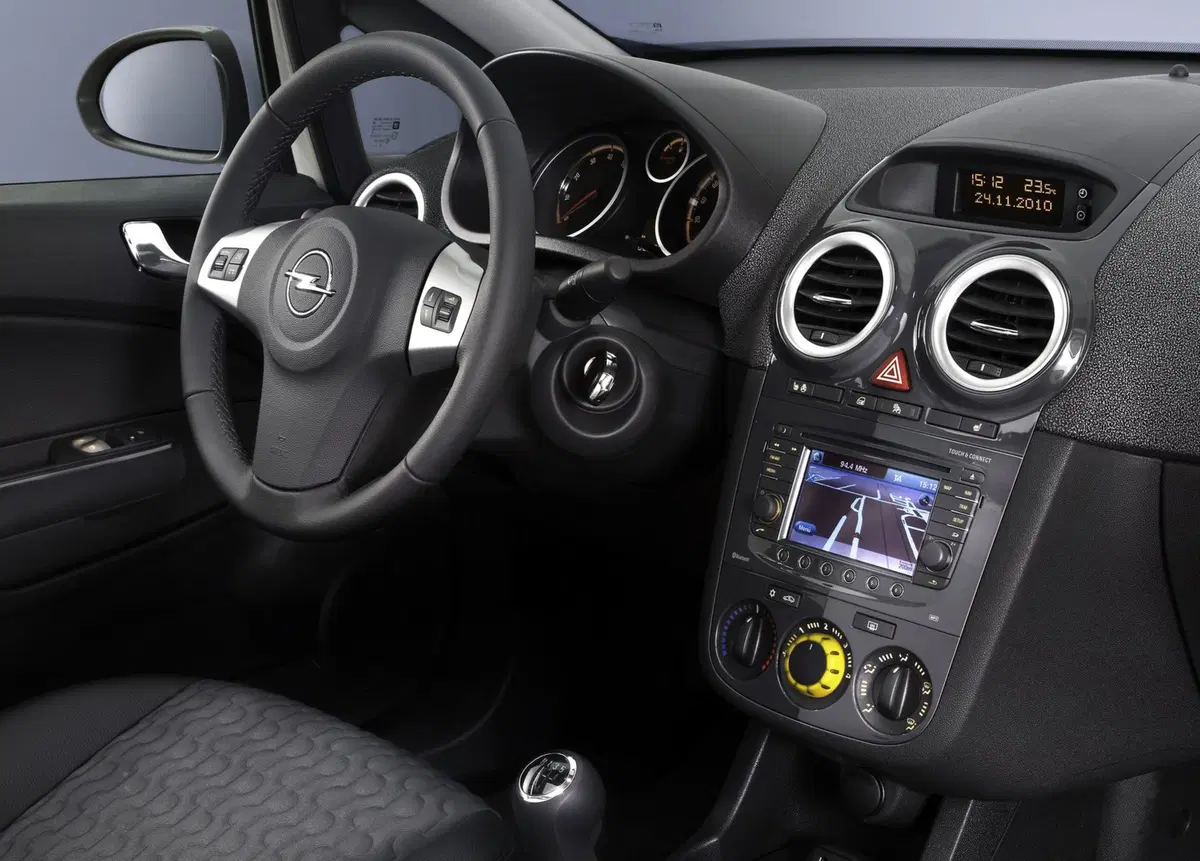 Opel Corsa (2006-15) (16)