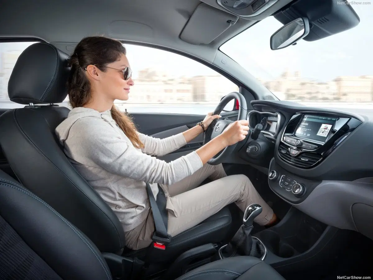 Opel Karl (2015-19) (18)