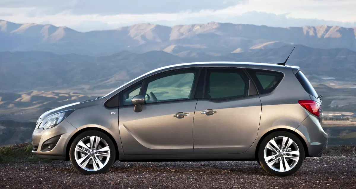 Opel Meriva 1.4 Turbo 120CV aut. Advance (8)