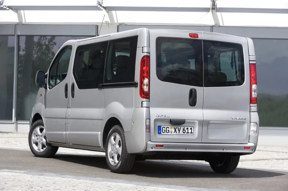 Opel Vivaro Furgone (2006-14) (3)