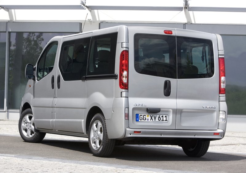 Opel Vivaro Furgone (2006-14) (3)