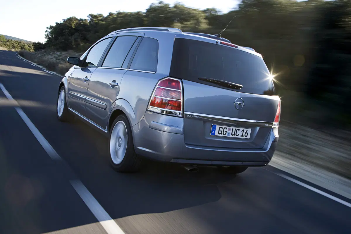 Opel Zafira 1.7 CDTI 110CV Cosmo (5)