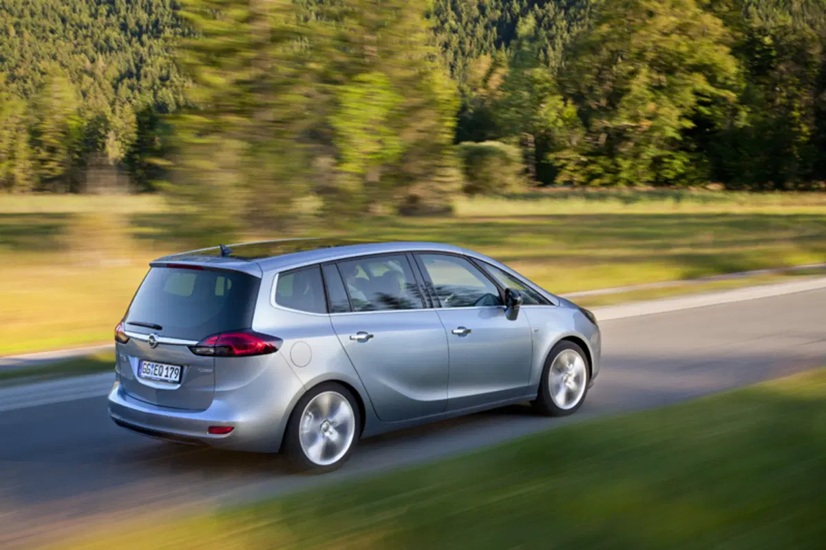 Opel Zafira Tourer (2011-16) (7)