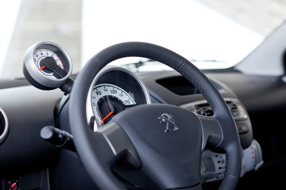 Peugeot 107 68CV 5p. Active 2Tronic (15)