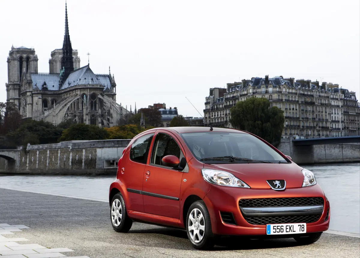 Peugeot 107 68CV 5p. Active 2Tronic (30)