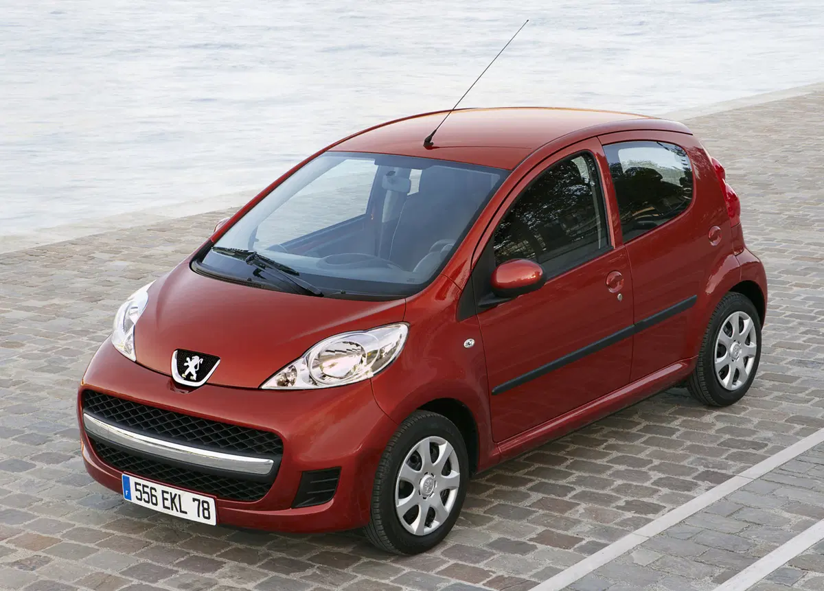 Peugeot 107 68CV 5p. Active 2Tronic (31)