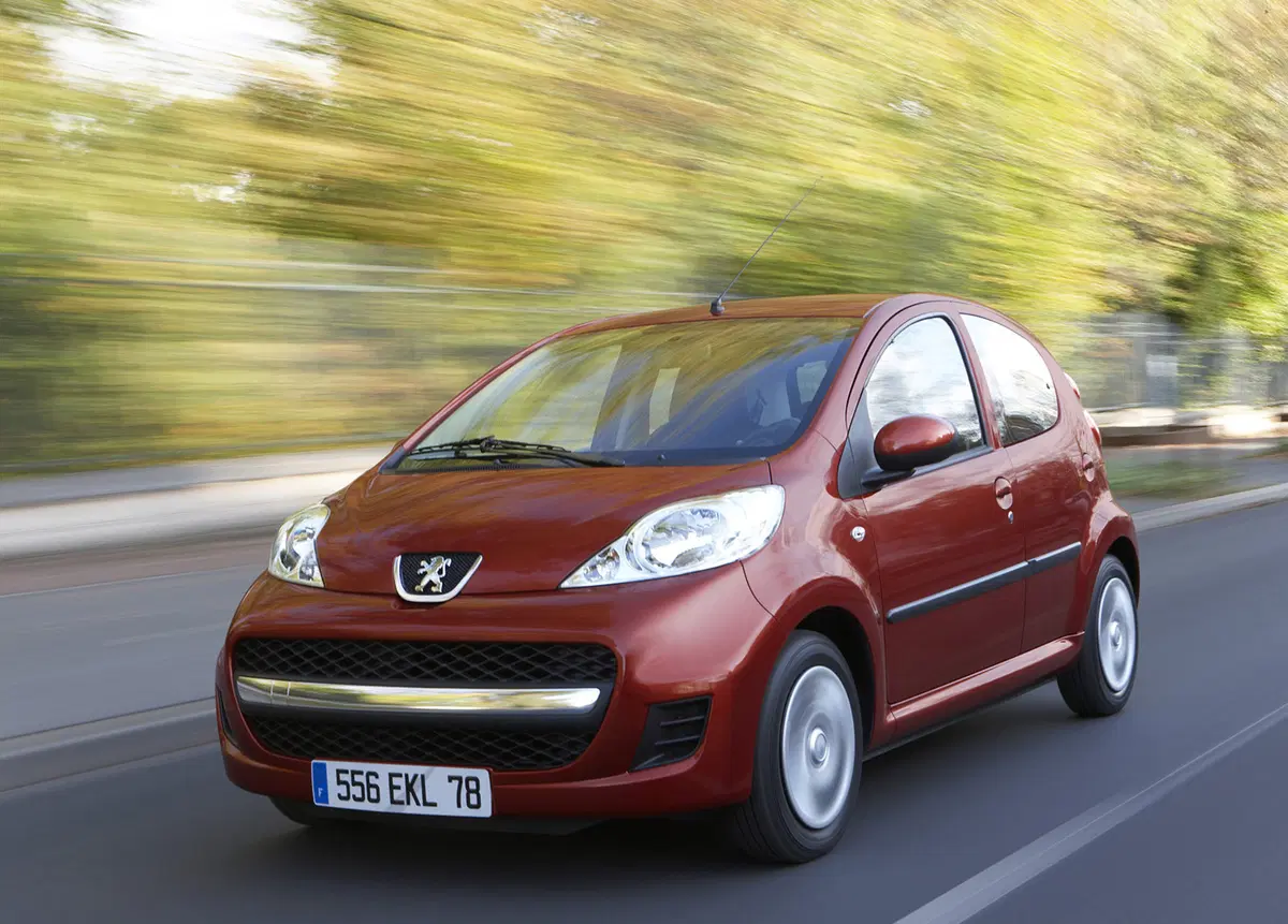 Peugeot 107 68CV 5p. Active 2Tronic (32)