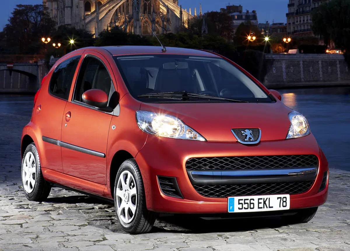 Peugeot 107 68CV 5p. Active 2Tronic (35)