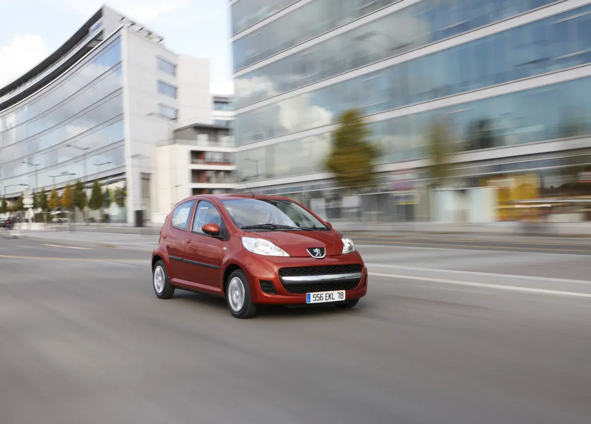 Peugeot 107 68CV 5p. Active 2Tronic (37)