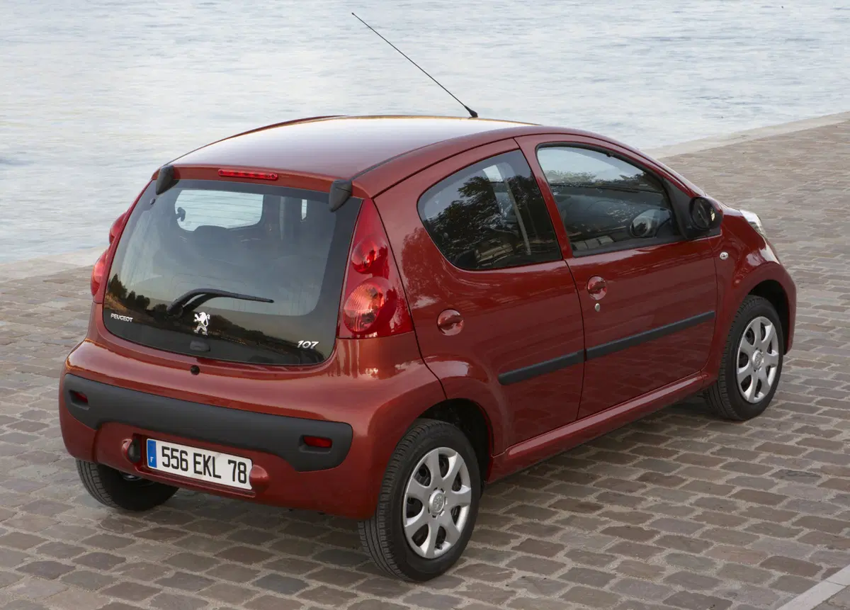 Peugeot 107 68CV 5p. Active 2Tronic (39)