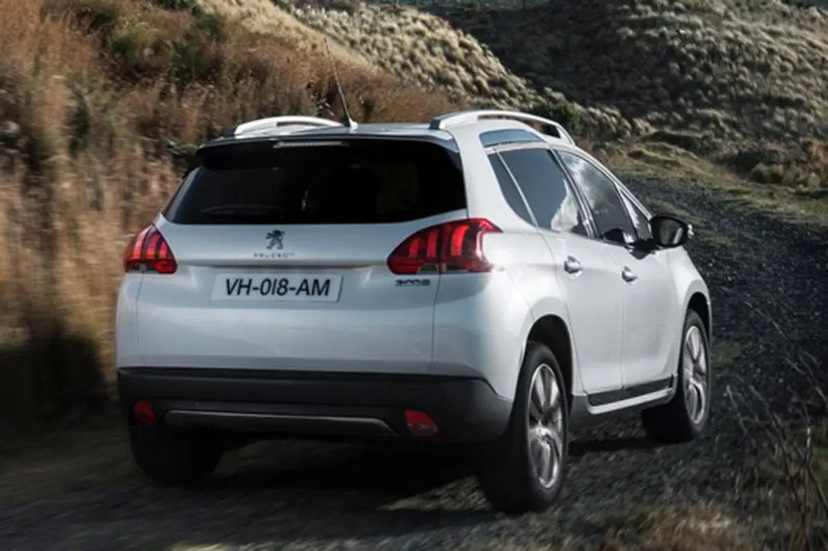 Peugeot 2008 Turbo 110 S&S Active (4)