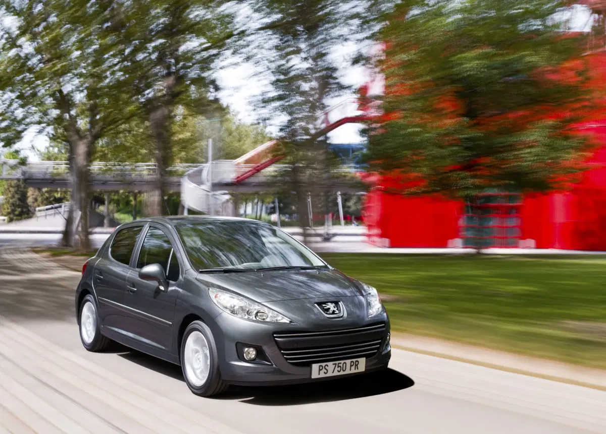 Peugeot 207 VTi 95CV 3p. Special Edition (3)