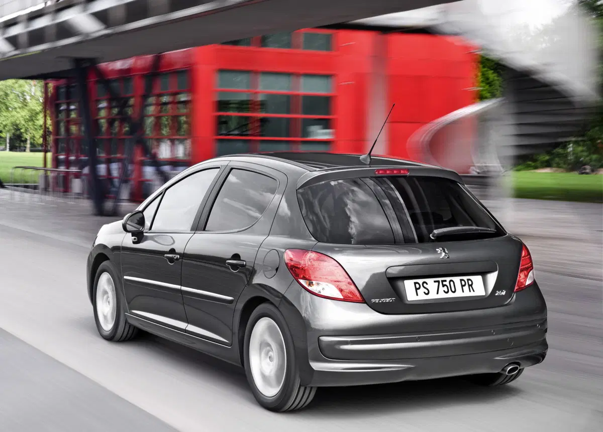 Peugeot 207 VTi 95CV 3p. Special Edition (7)