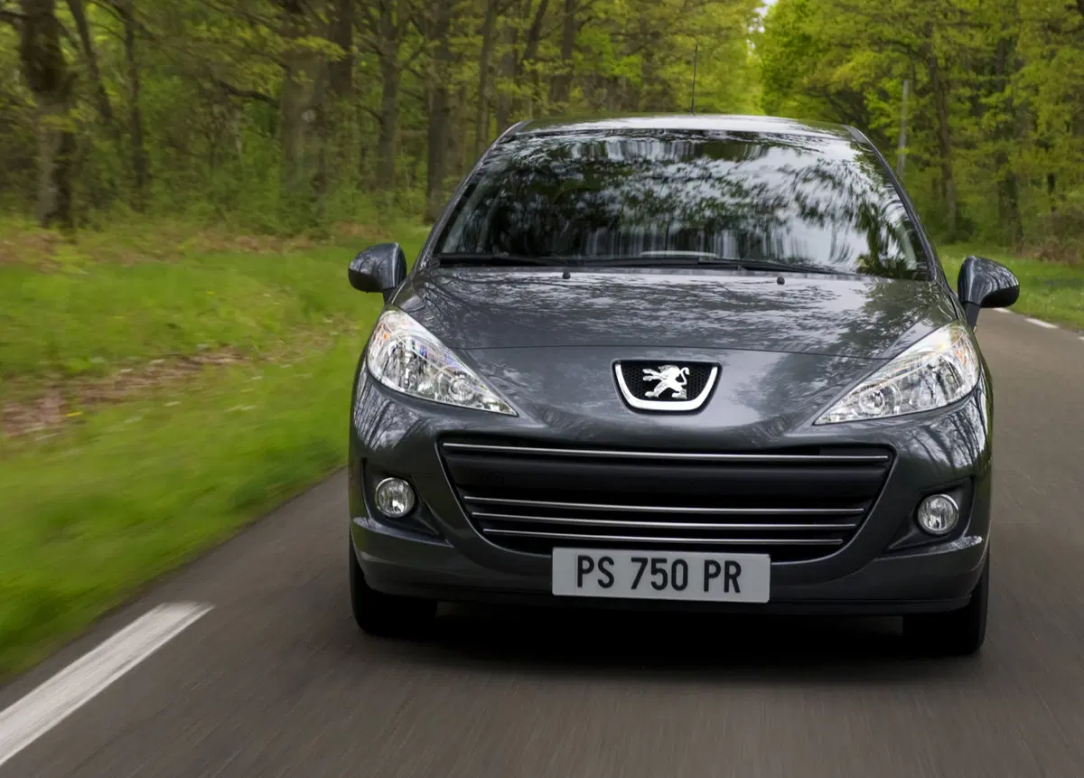 Peugeot 207 VTi 95CV 3p. Special Edition (9)