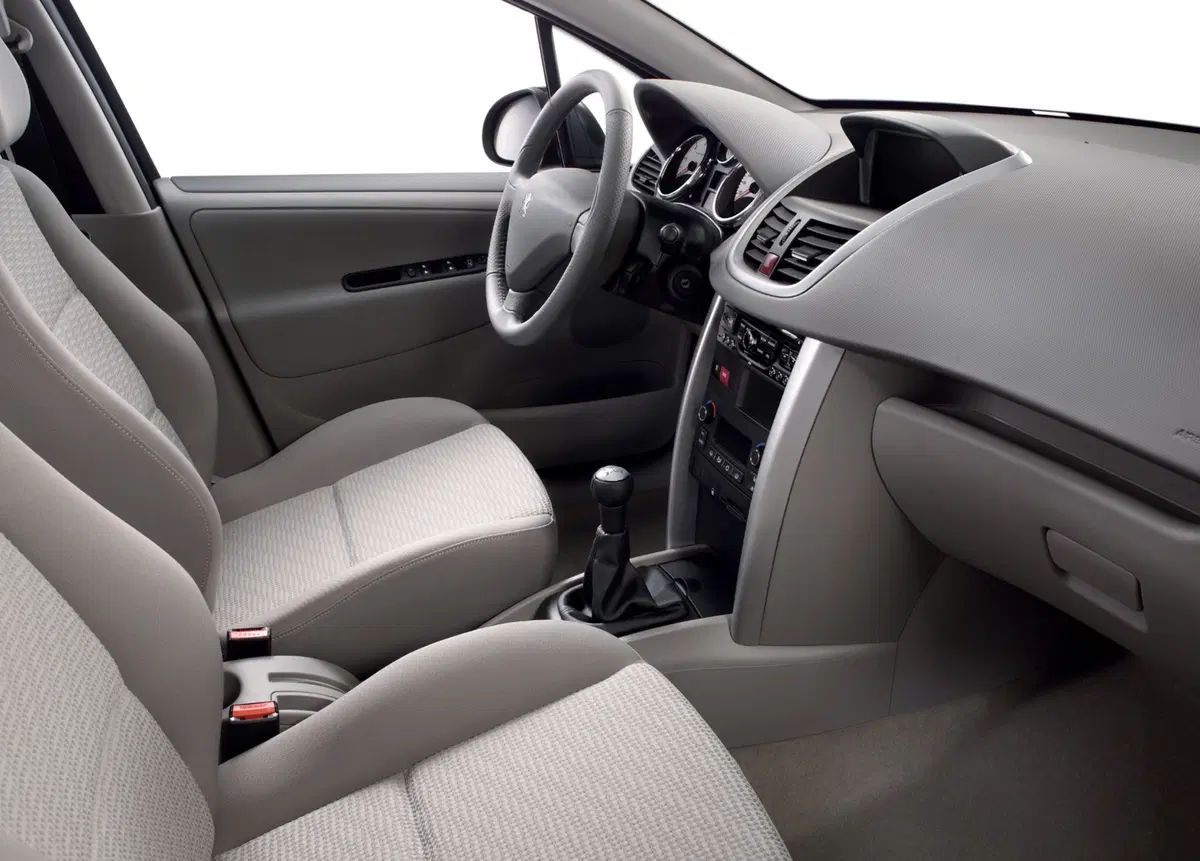 Peugeot 207 VTi 95CV 3p. Special Edition (11)