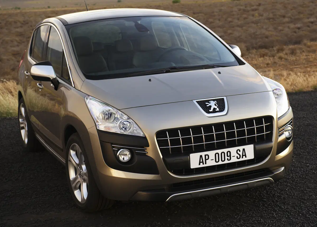 Peugeot 3008 1.6 HDi 110CV Outdoor (5)
