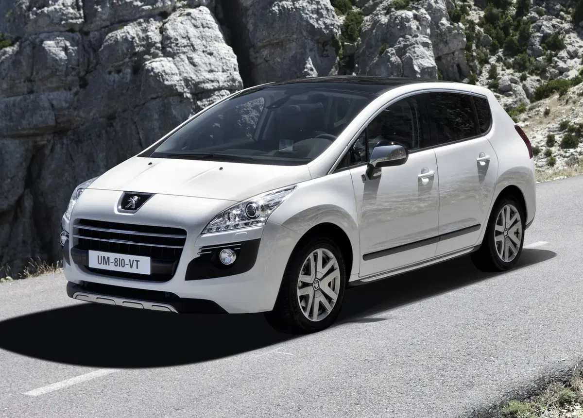 Peugeot 3008 1.6 HDi 110CV Outdoor (20)