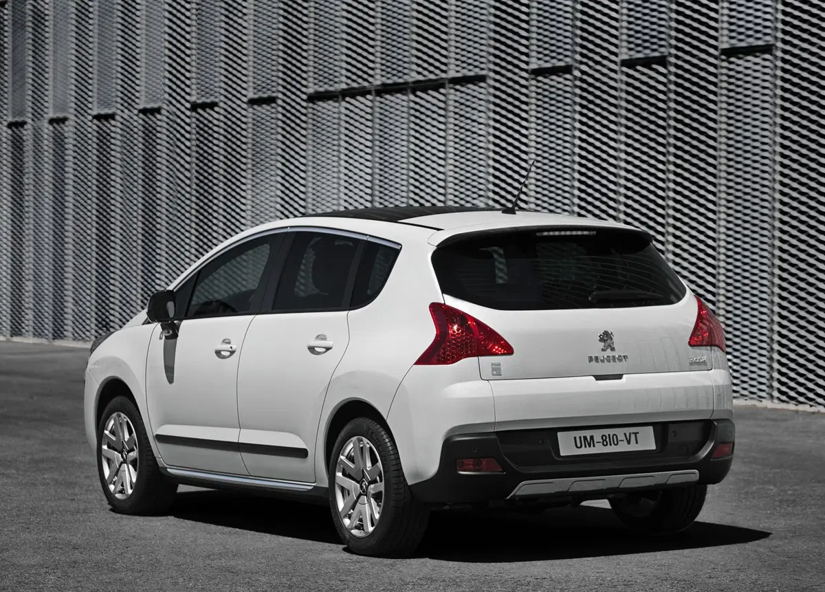 Peugeot 3008 1.6 HDi 110CV Outdoor (22)
