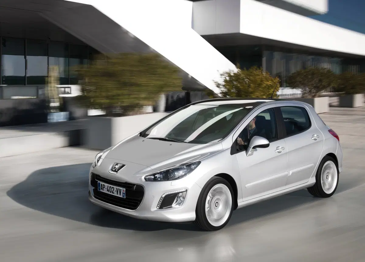 Peugeot 308 1.6 HDi 110CV 3p. Tecno (6 Marce) (6)