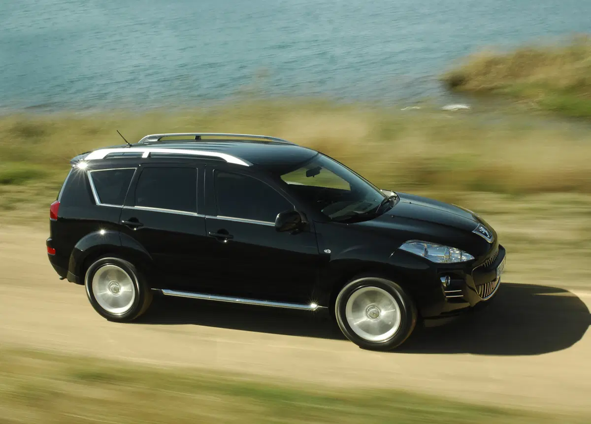Peugeot 4007 HDi 156CV DCS Féline (8)