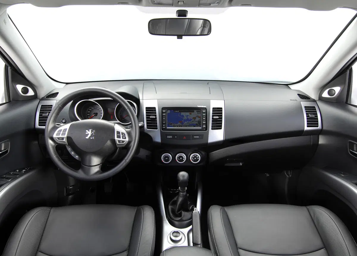 Peugeot 4007 HDi 156CV DCS Féline (16)