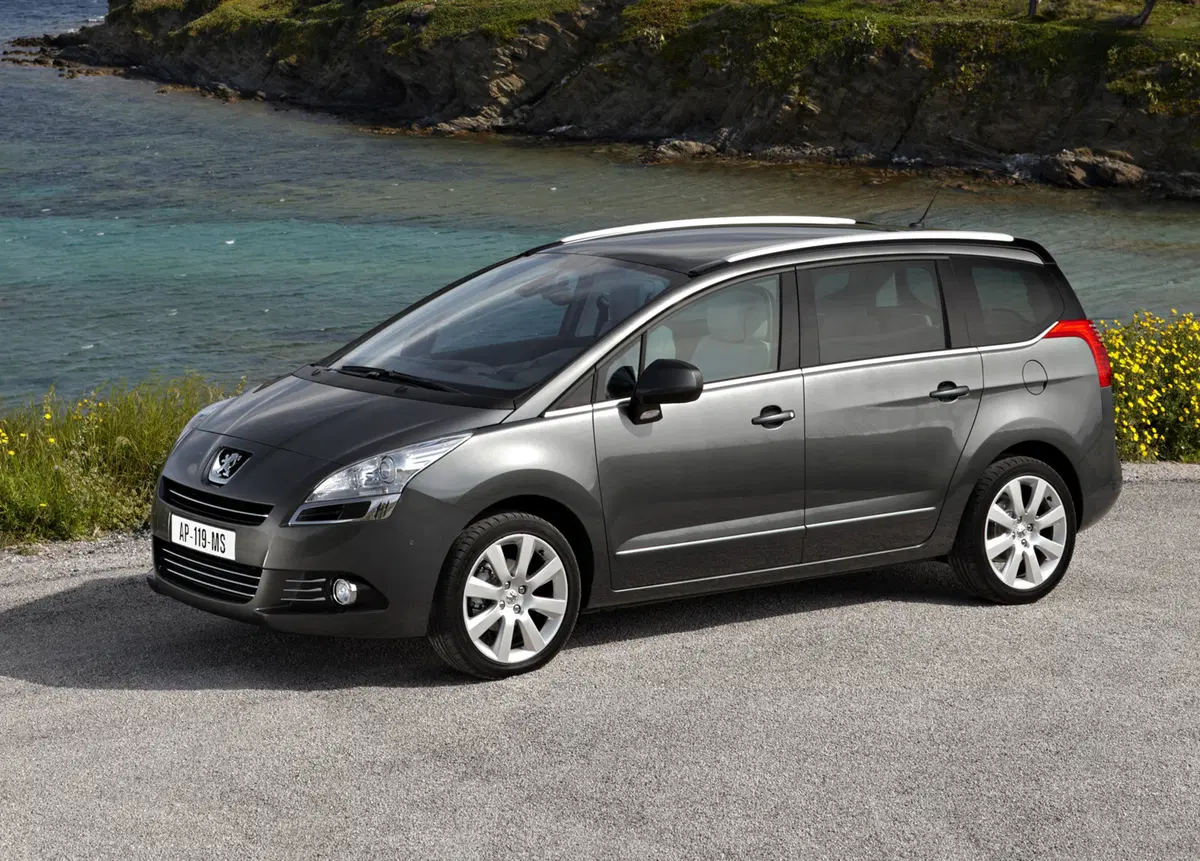Peugeot 5008 (2009-17) (8)
