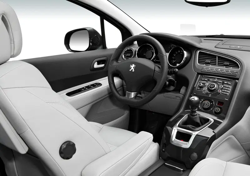 Peugeot 5008 (2009-17) (13)