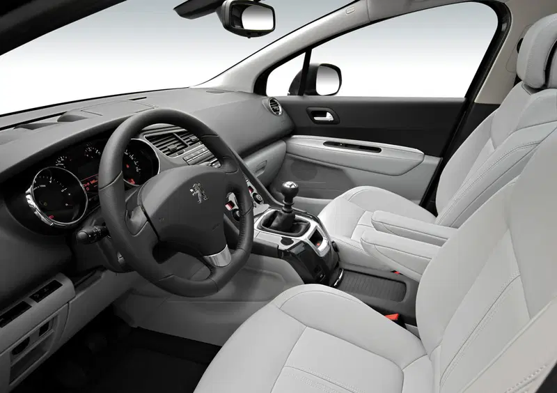 Peugeot 5008 (2009-17) (14)