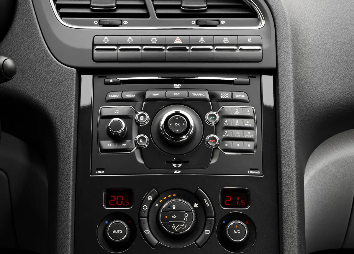 Peugeot 5008 (2009-17) (19)