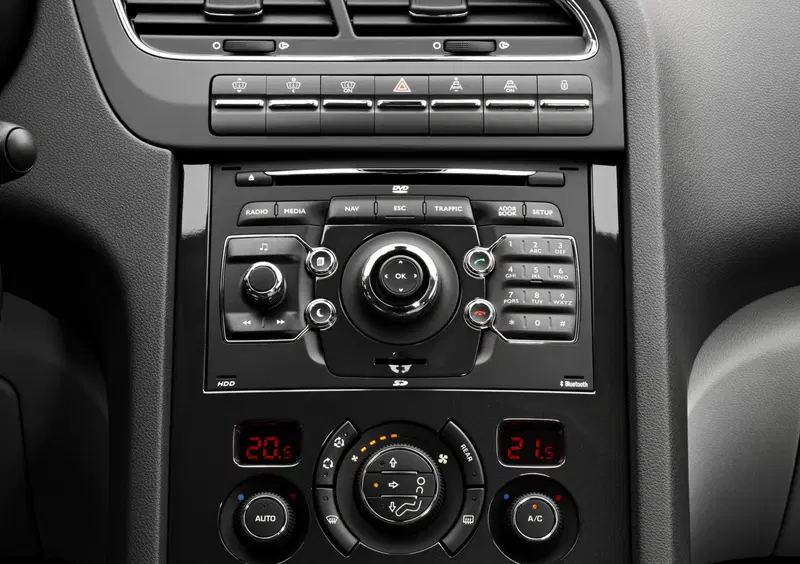 Peugeot 5008 (2009-17) (19)