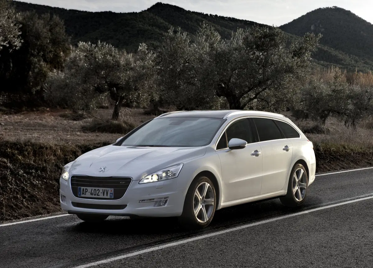 Peugeot 508 SW 1.6 VTi 120CV cambio robotizzato Access (3)