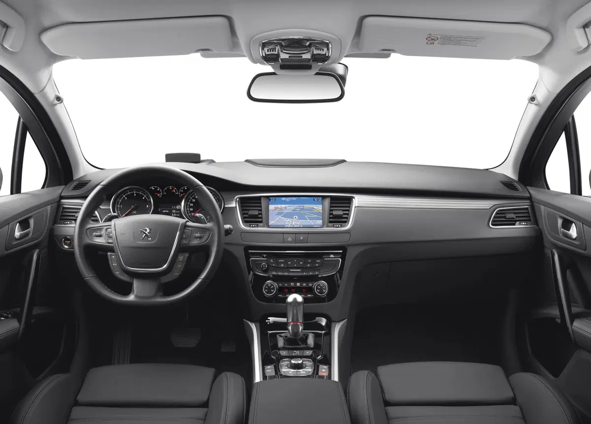 Peugeot 508 SW 1.6 VTi 120CV cambio robotizzato Access (9)