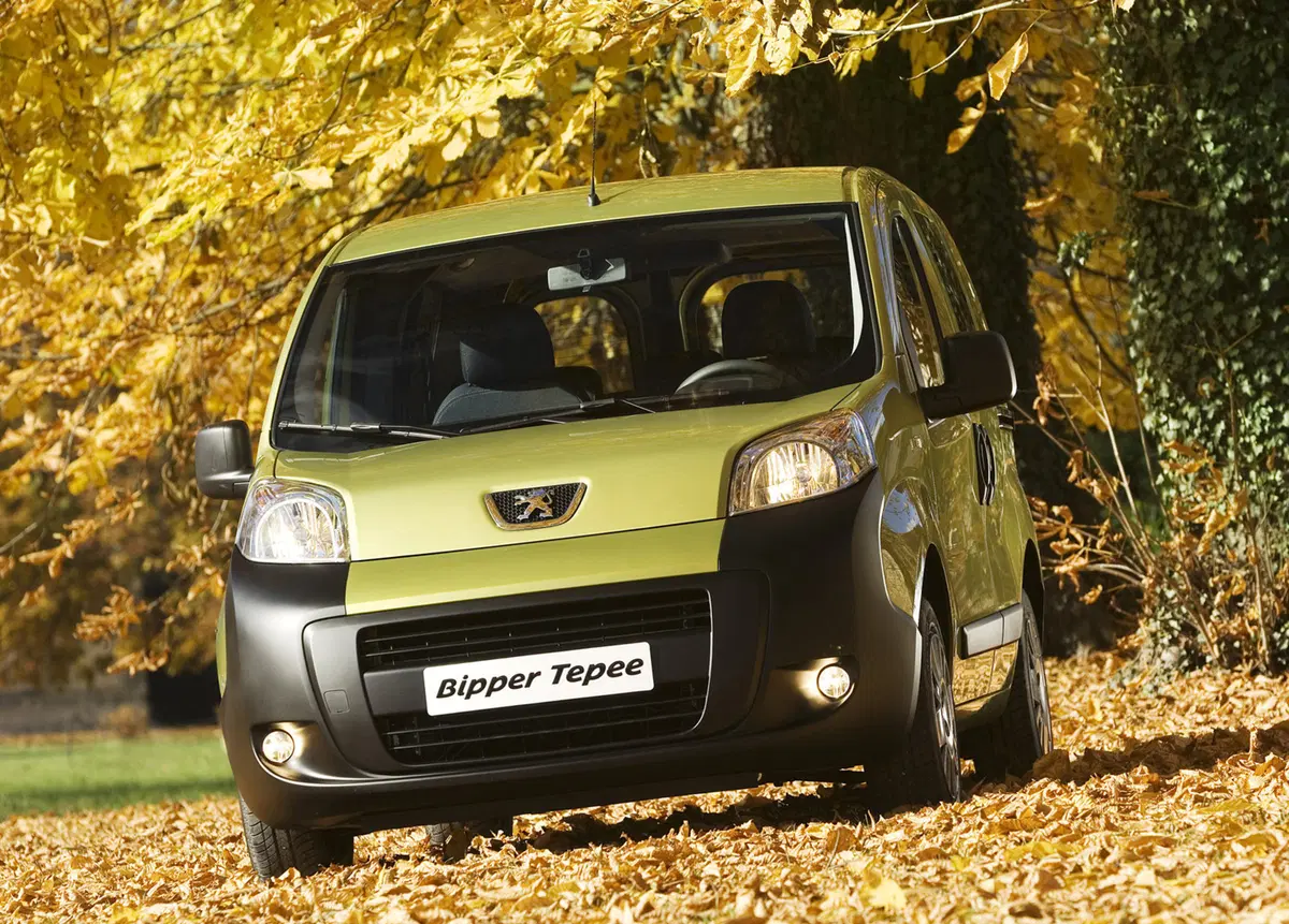 Peugeot Bipper 1.3 HDi 75 FAP Stop&Start Outdoor (3)