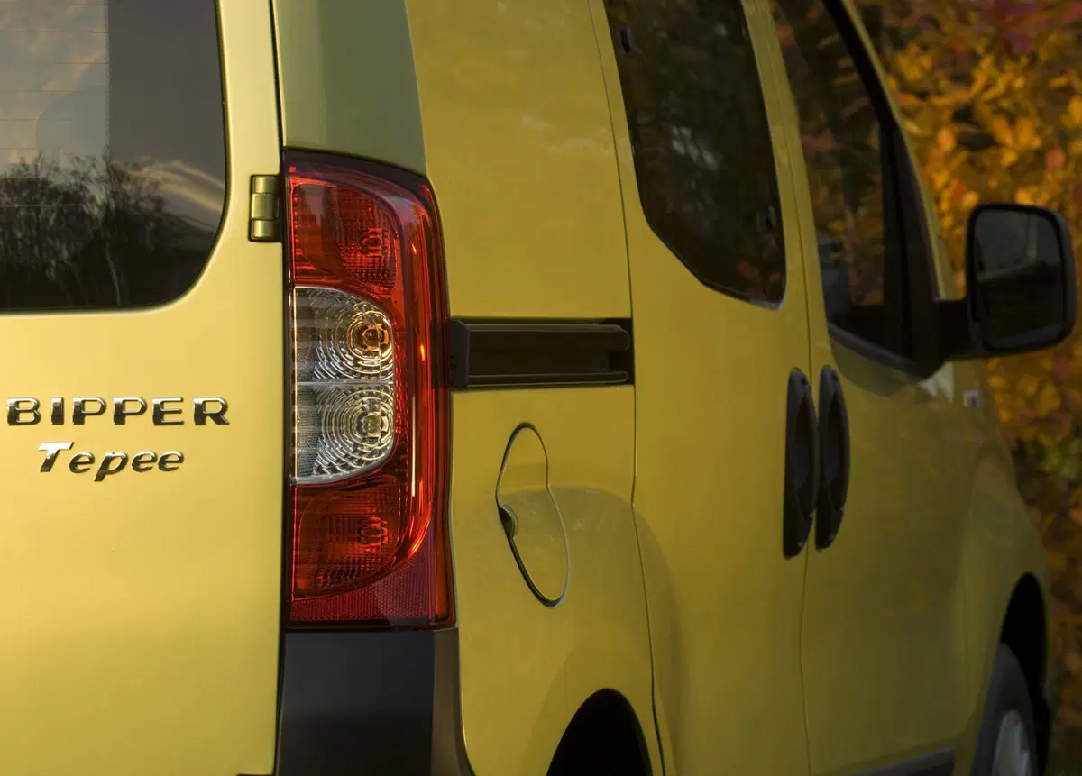 Peugeot Bipper 1.3 HDi 75 FAP Stop&Start Outdoor (9)