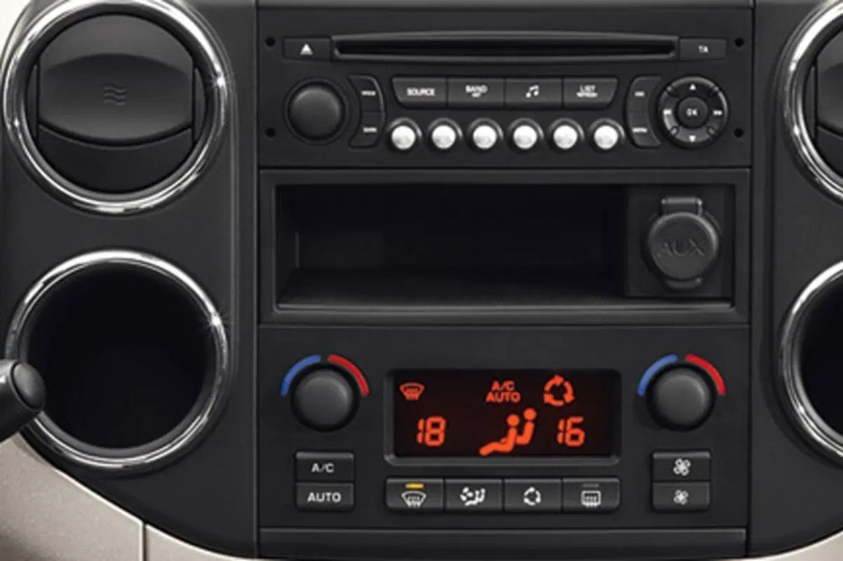 Peugeot Partner (2008-19) (8)
