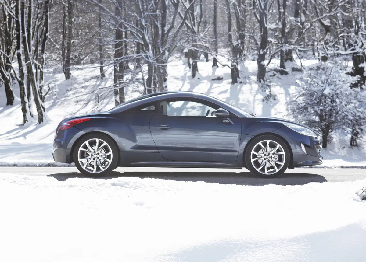 Peugeot RCZ 2.0 HDi 163CV (9)