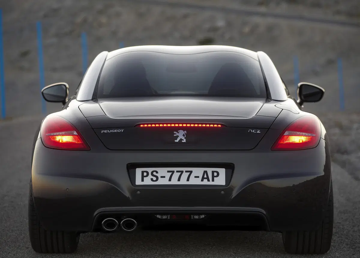 Peugeot RCZ 2.0 HDi 163CV (11)