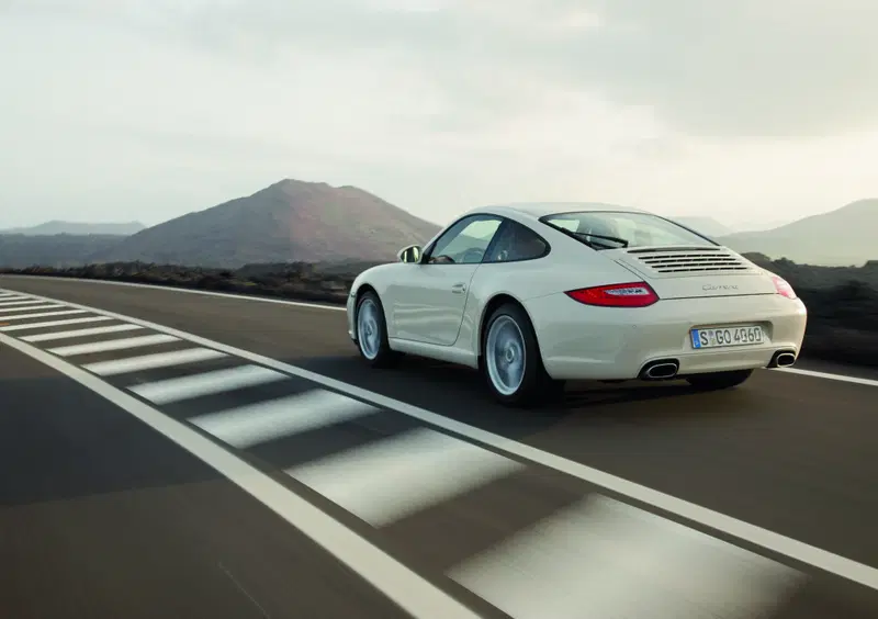 Porsche 911 Coupé (2004-11) (2)
